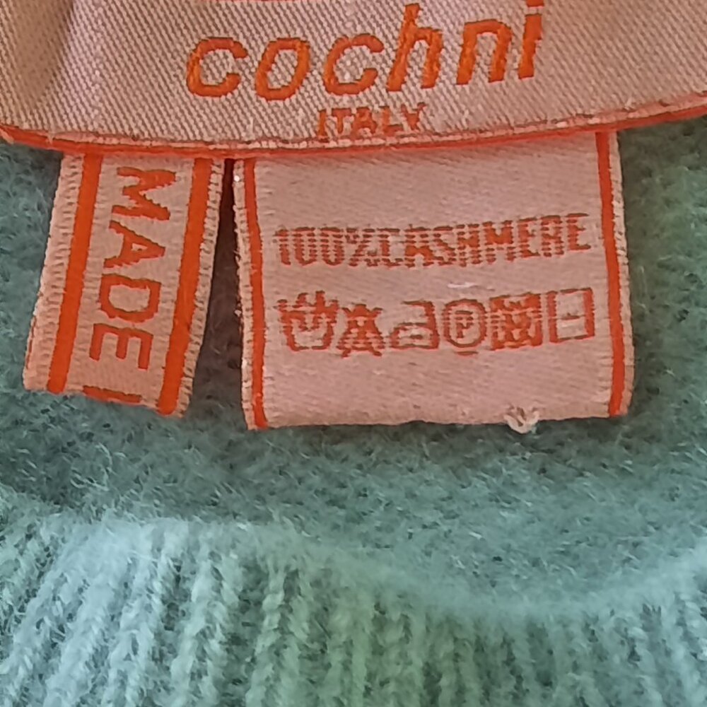 Italian Designer 100% Cashmere Sweater With Bows In Rhinestones On The Back - Picture 5 of 5